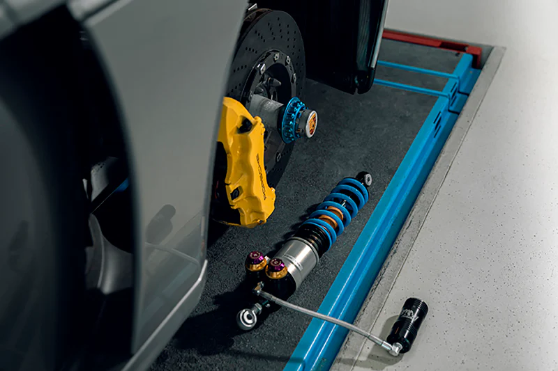 KW 04-05 Porsche Carrera GT Special Edition HLS4 V5 Coilover Kit w/ Red & Blue Springs - Image 5