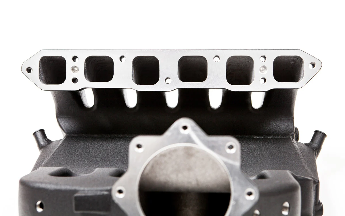 Liquid Cooled Integrated Short Runner Intake Manifold - Image 3